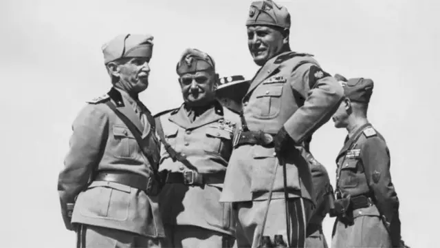 કિંગ વિક્ટર ઇમેન્યુઅલ III દ્વારા ઘેરાબંધી કરવાનો ઇનકાર કરાયો