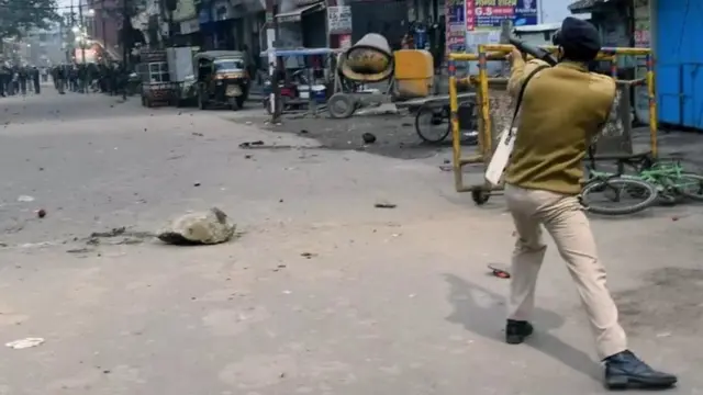 ఆర్ఆర్‌బీ-ఎన్‌టీపీసీ పరీక్షా ఫలితాలపై ఆగ్రహం వ్యక్తం చేస్తున్న విద్యార్థులు