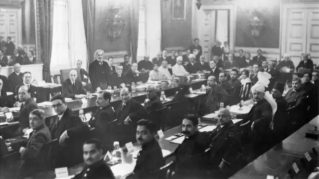 লন্ডনে ১৯৩১ সালে অনুষ্ঠিত ভারতীয় শাসনব্যবস্থা বিষয়ক গোলটেবিল বৈঠক।