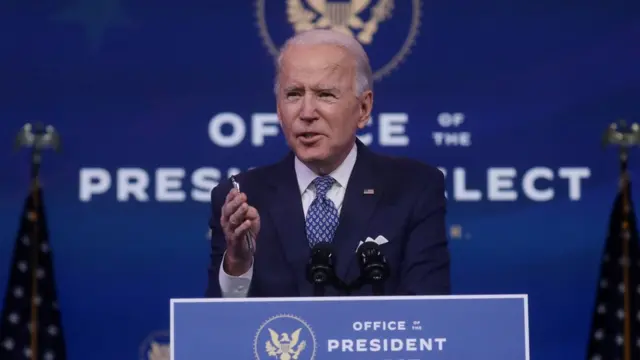 بايدن وعد بتقديم حزمة جديدة.