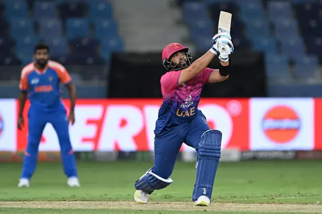 பும்ராவின் பந்து வீச்சு எதிரணிக்கு நெருக்கடியை ஏற்படுத்தியது