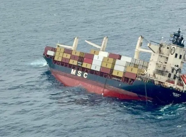 கேரள கடலில் மூழ்கிய சரக்குக் கப்பல்: தனுஷ்கோடி பகுதிக்குப் புதிய அபாயம் – என்ன நடக்கிறது?