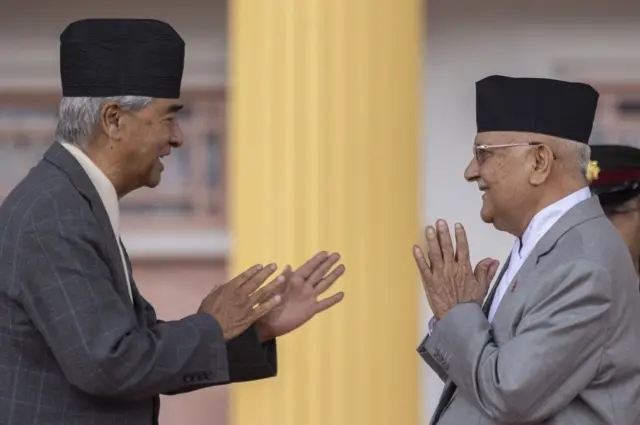 ओली र देउवा 