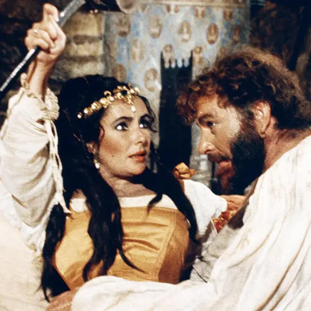 Cena do filme 'A Megera Domada' (1967), com Elizabeth Taylor e Richard Burton