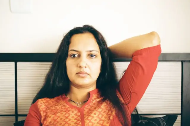 নারীদের এই হাড় ক্ষয়ে আক্রান্তের ঝুঁকি বেশি।