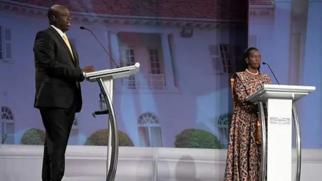 Rigathi Gachagua (ibumoso) na Martha Karua