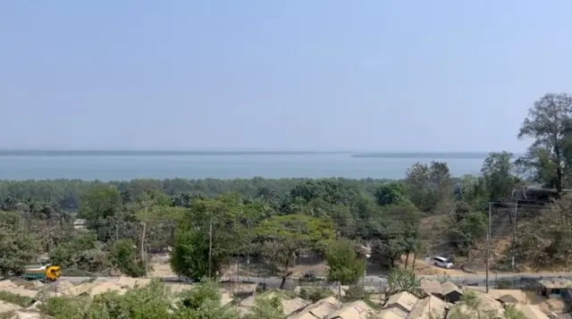 அகதிகள் முகாமில் ரோஹிஞ்சாக்களின் நிலை 