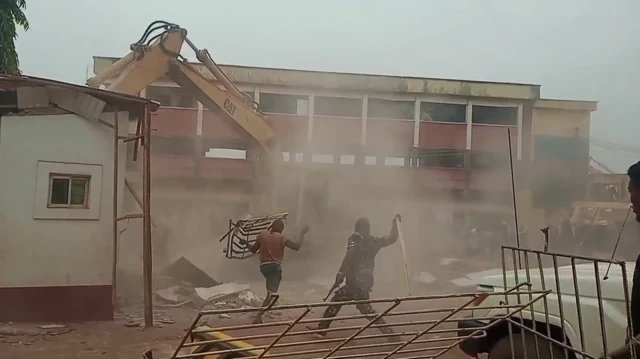 Oge onye uweojii na ajụ ndị na ezuru ihe 