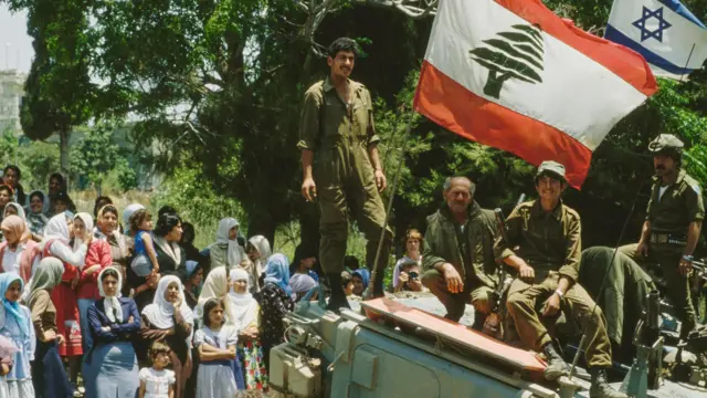 ወተሃደራት እስራኤል ኣብ ዝባን ወተሃደራዊ መኻይን - 1982