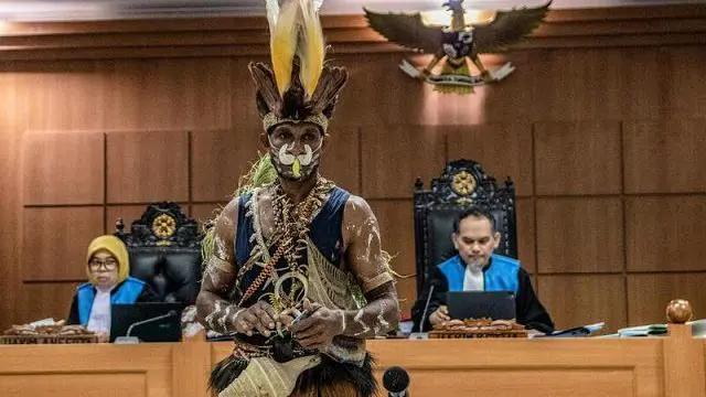 Pemimpin marga Woro dari suku Awyu di Papua, Hendrikus Woro, berkata tanah ulayat itu adalah identitas serta sejarah asal usul mereka.