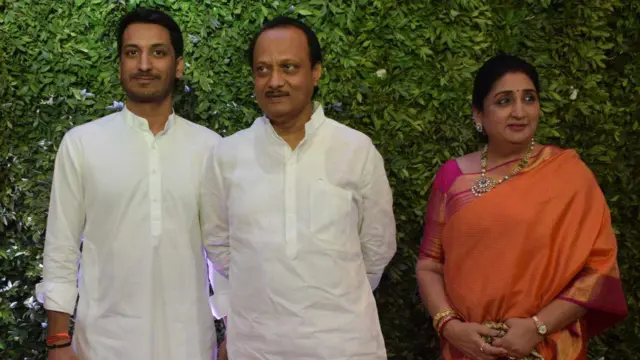 पार्थ पवार, अजित पवार आणि सुनेत्रा पवार