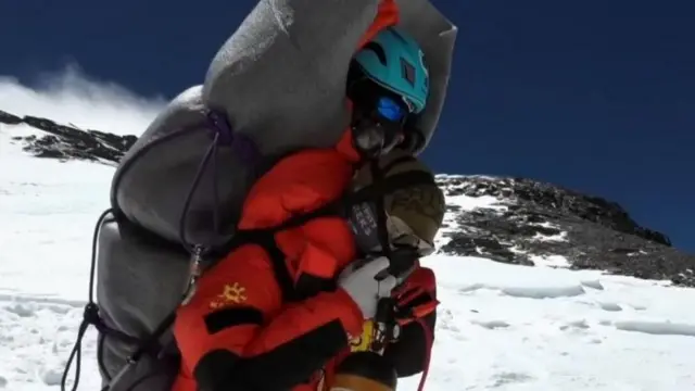 எவரெஸ்ட், மீட்பு 