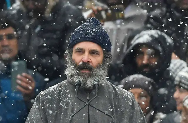 ভারত জোড়ো যাত্রার শেষ ধাপে কাশ্মীরের শ্রীনগরে রাহুল গান্ধী। জানুয়ারি, ২০২৩