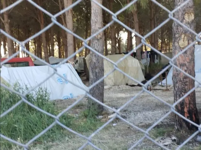 خيام لعلويين في قاعدة حميميم