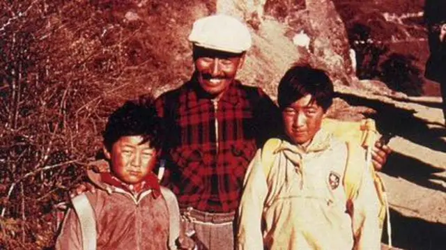 तेन्जिङ साथमा जाम्लिङ र उनका दाइ