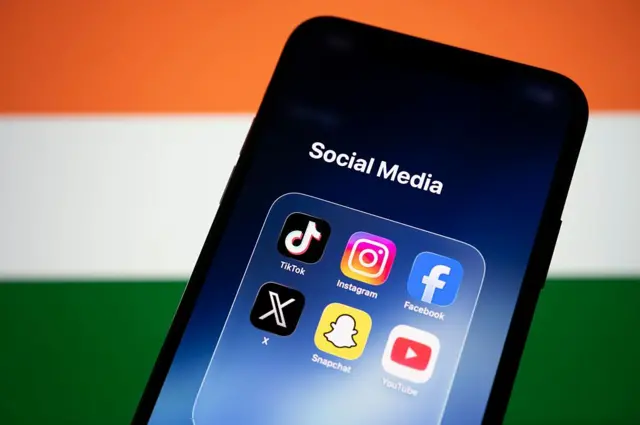  ਸੋਸ਼ਲ ਮੀਡੀਆ