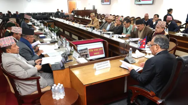 हेटौँडा कपडा उद्योग सञ्चालनबारे नेपाली सेनासँग प्रधानमन्त्रीको छलफल