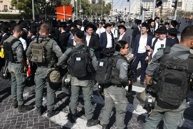 Массовый протест ортодоксальных евреев в Иерусалиме. Сотни тысяч человек выступают против обязательной службы в ЦАХАЛ