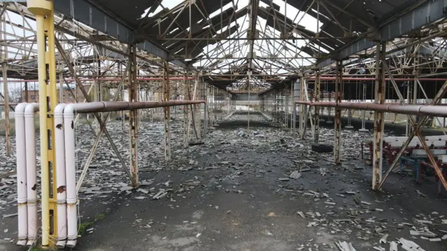 зруйноване зерносховище