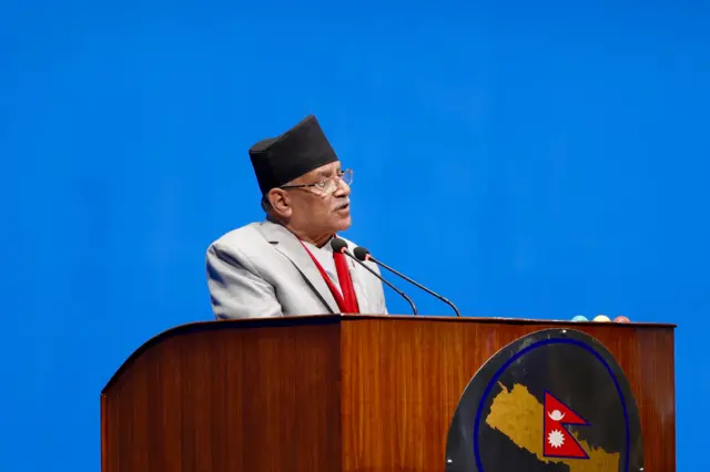 पूर्व प्रधानमन्त्री पुष्पकमल दाहाल प्रचण्ड