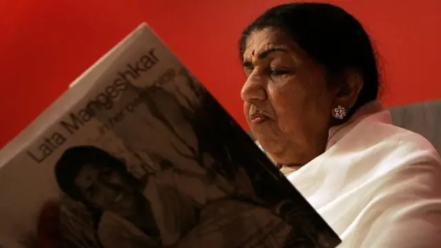 लता मंगेशकर