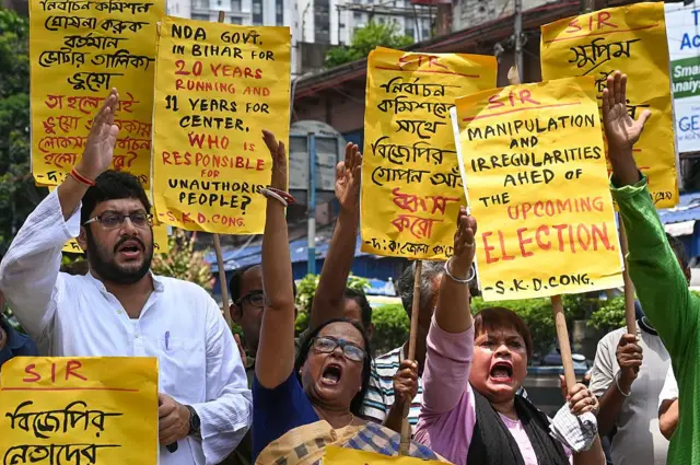 নির্বাচন কমিশন ও বিজেপির মধ্যে আঁতাতের অভিযোগ এনে কংগ্রেসের বিক্ষোভ সমাবেশ