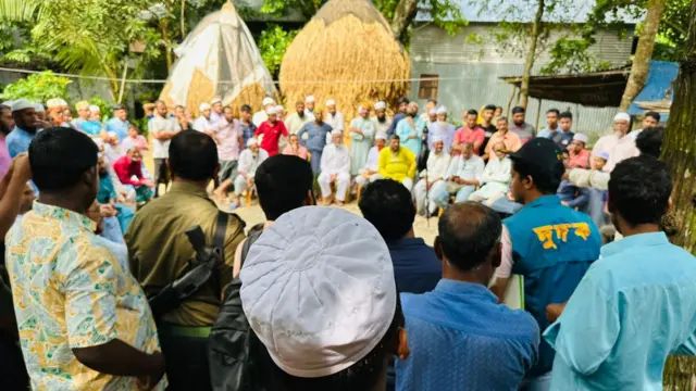 স্থানীয়দের নিয়ে প্রশাসনের বৈঠক