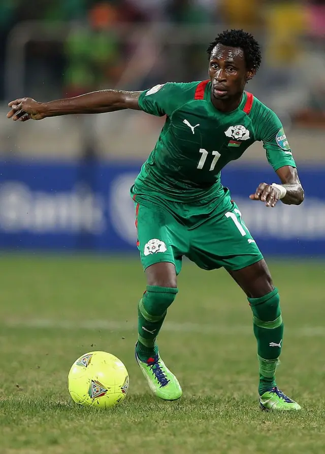 Jonathan Pitroipa en action lors du quart de finale de la Coupe d'Afrique des Nations 2013 opposant le Burkina Faso au Togo au stade Mbombela de Nelspruit (Afrique du Sud), le 3 février 2013. 