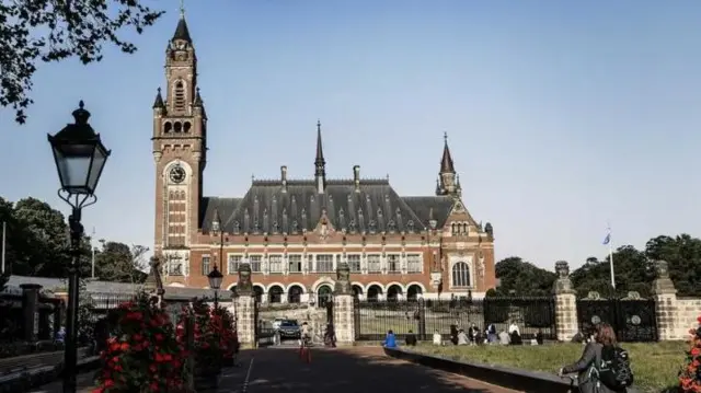 Jinsiy aloqa Sankt-Peterburg eskortlari