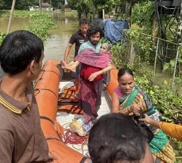 असम बाढ़