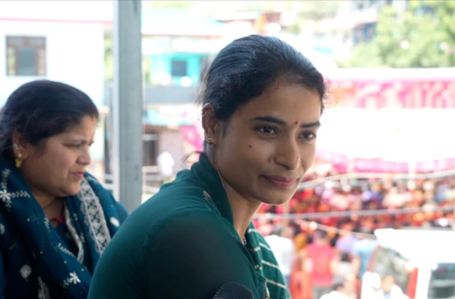 বিজেপি সমর্থক রিনা। 