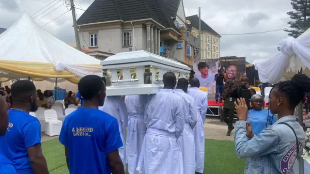 Posi ti wọn gbe oku Dele Gold si