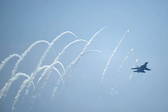 சென்னை மெரினா, விமானப்படை சாகசம்