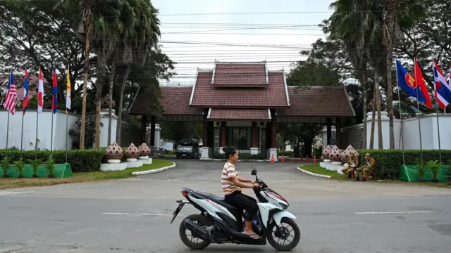 နိုင်ငံခြားရေးဝန်ကြီးများ အစည်းအဝေး ကျင်းပမယ့် pullman ဟိုတယ်ကို ဇန်နဝါရီလ ၂၇ ရက်တုန်းက မြင်တွေ့ရတာဖြစ်ပါတယ်