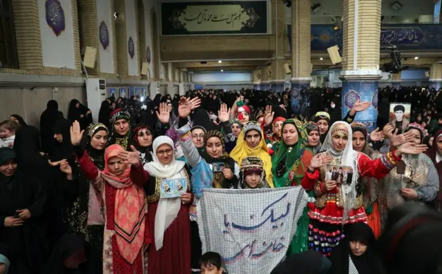 علی خامنه ای
