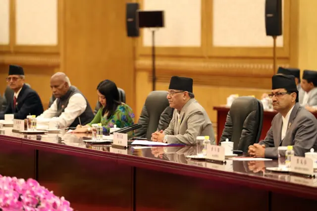 प्रधानमन्त्री प्रचण्ड र नेपाली प्रतिनिधिमण्डल