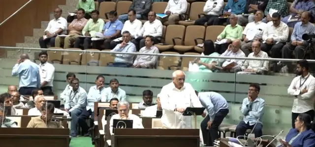 ભૂપેન્દ્ર પટેલે બિલને વિધાનસભામાં રજૂ કર્યું હતું 