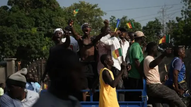 ወጣቶች በአደባባይ ድምጻቸውን አሰምተዋል