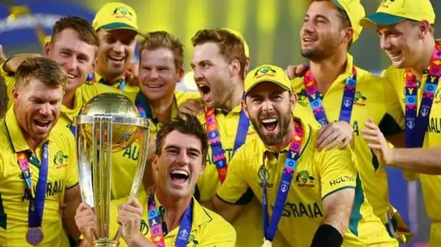 کمنز اور ان کی ٹیم