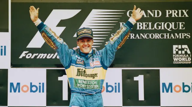 مایکل شوماخر آلمانی هفت بار قهرمان فرمول یک جهان شده است