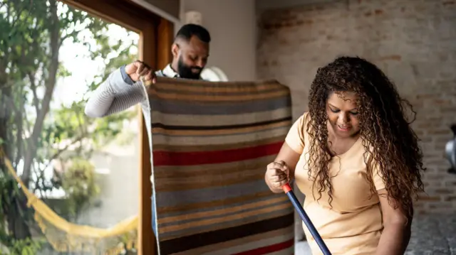 लॉकडाऊनला पाच वर्षे पूर्ण झाल्याच्या निमित्तानं घेतलेला आढावा