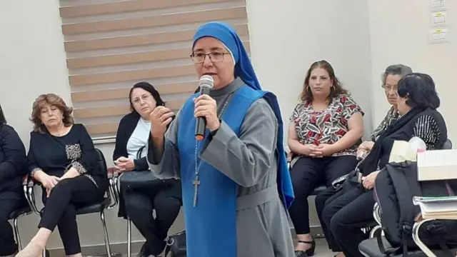 Suster María del Pilar Llerena Vargas dari Arequipa, Peru. 