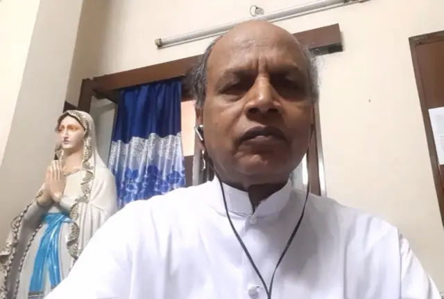 ঢাকায় কাফরুল ক্যাথলিক চার্চের যাজক ড. প্রশান্ত টি রিবেরু