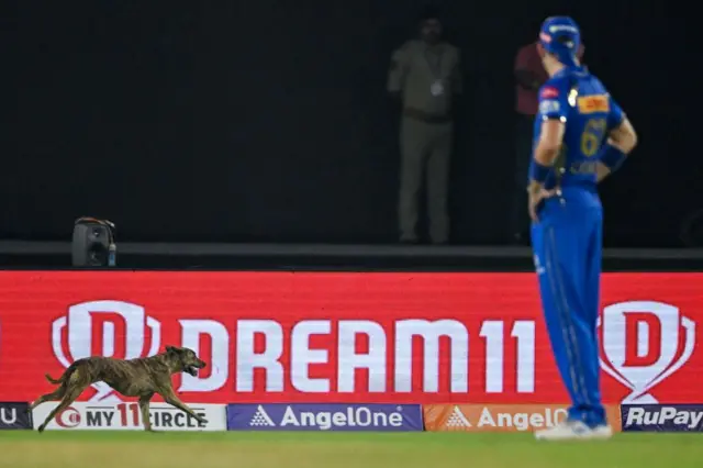 மும்பை இந்தியன்ஸ் vs குஜராத் டைட்டன்ஸ்