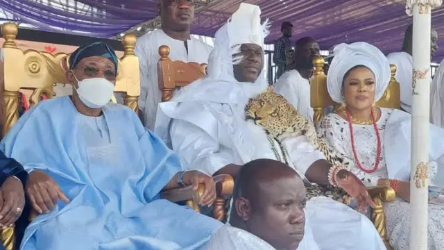 Aregbesola àti Ọọni Ife níbi ayẹyẹ ọdun Ọlọ́jọ́ 