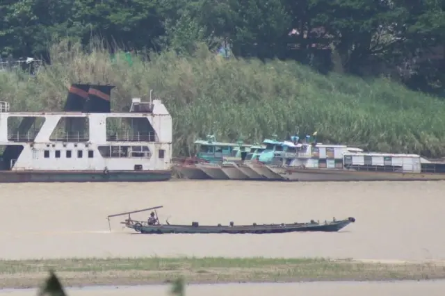 စစ်ကောင်စီ၊ ညေင်ပင်ကြီး၊ စစ်လှေသမား၊ ပစ်ခတ်၊ သေဆုံး