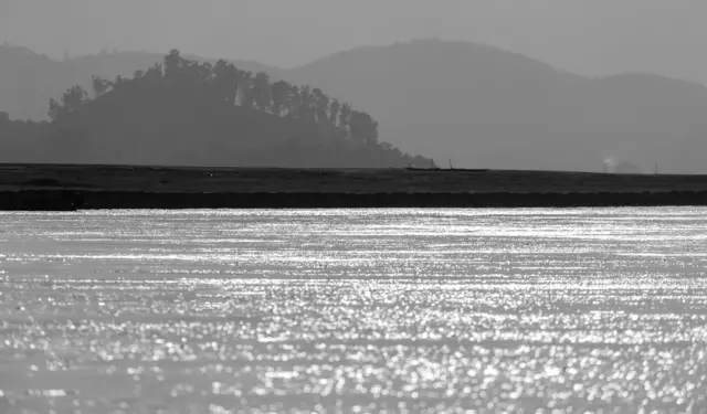 आसामच्या गुवाहाटीमध्ये दिसणारी ब्रह्मपुत्रा