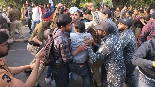 ਮੁਜ਼ਾਹਰਾ