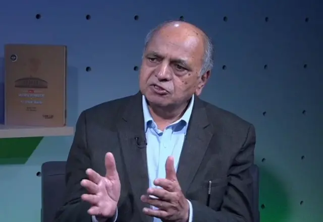 ज्येष्ठ विचारवंत, साहित्यिक आणि भाषा-अभ्यासक डॉ. गणेश देवी