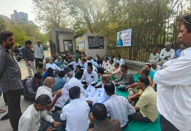 નડિયાદ : દલિત વિદ્યાર્થીના મોત બાદ પરિવારનો આરોપ, 'સ્કૉલરશિપ પછી કૉલેજમાં થયો ભેદભાવ'બીબીસી ગુજરાતી ગુજરાત